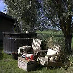 Landhoeve * Oosterwolde (Gelderland)